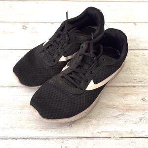 Women’s Size 6 Champion Brand Black Sneakers Running Athletic Shoes Black